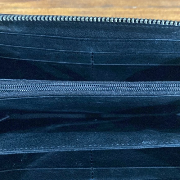 Liebeskind leather wallet full zipper closure tassel pull neutral black minimal - Picture 7 of 10